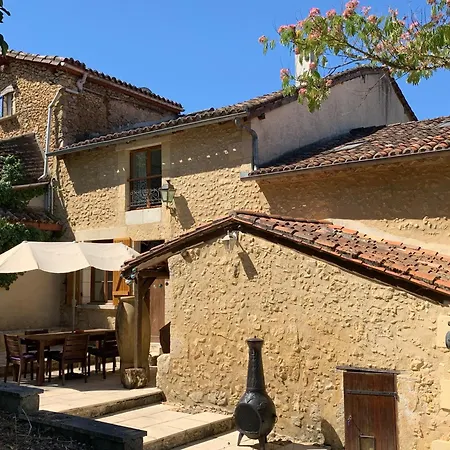 Wisteria House Holiday home Douzillac